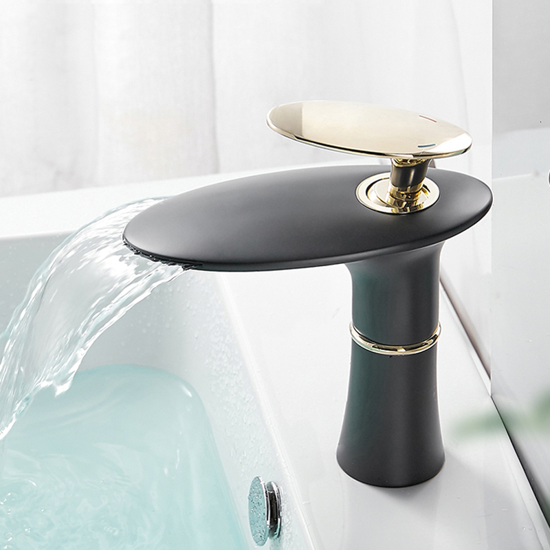 Rubinetto per lavabo a cascata - Home Hardware Bathroom Sinks recensione e prezzo