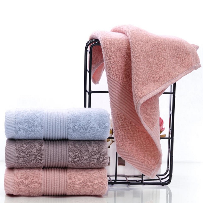 Asciugamani quadrati in cotone - Zara Home Bathroom recensione e prezzo